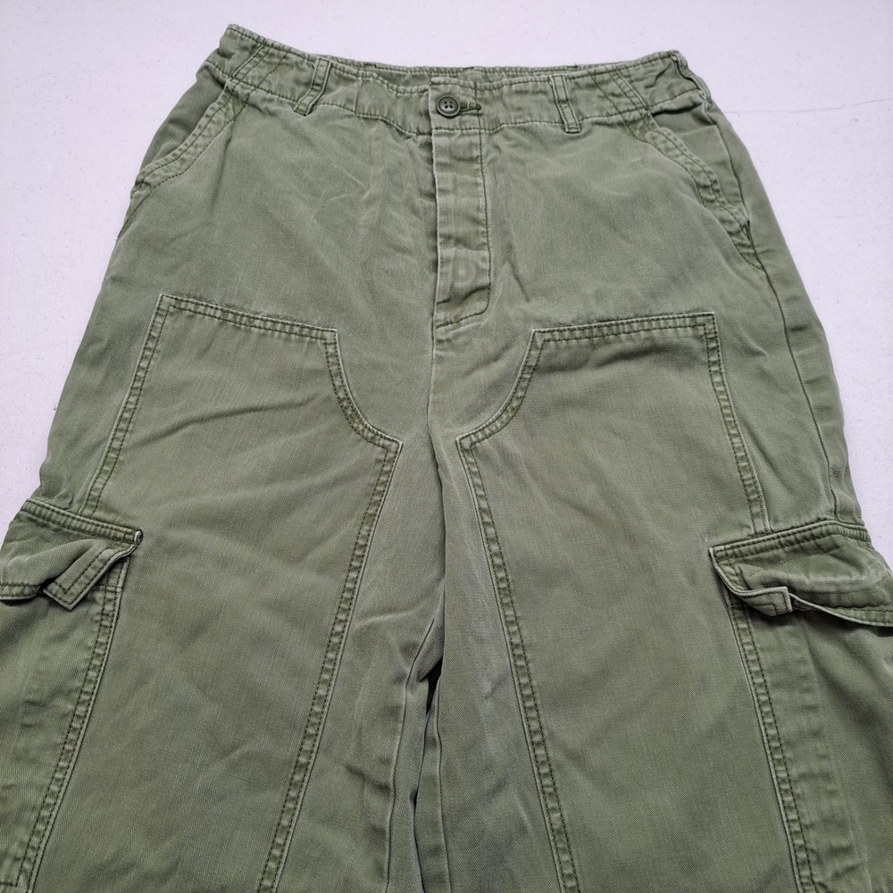 Universal Thread Womens Cargo Pants 8 Green NWT Mid Rise Straight Leg 1990-320